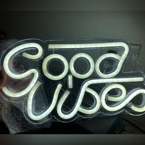 Good vibes wall light new